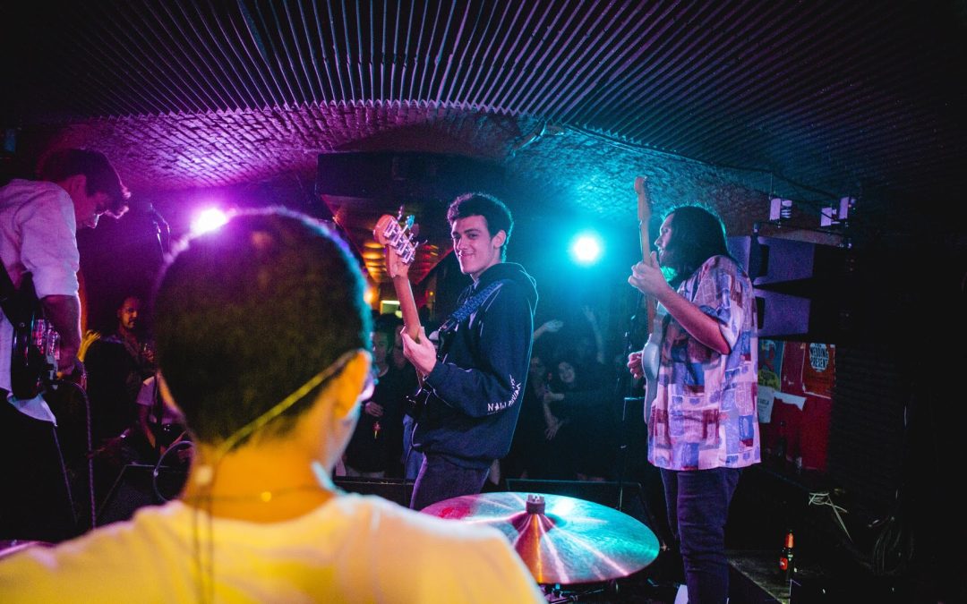 Bruises | XTRARRADIO MUSICFEST |Sala Sidecar